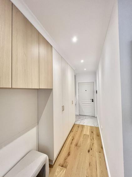 Apartament cu 3 camere, mobilat în Băneasa