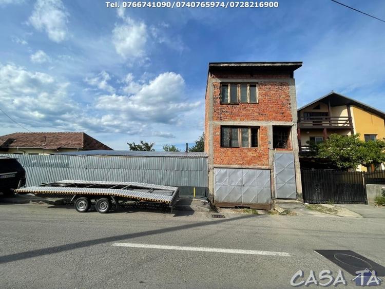 Casă individuală cu 2 camere cu Canalizare în Nord