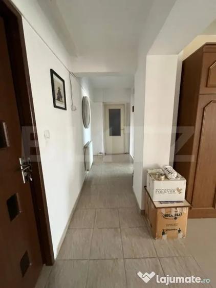 Apartament cu 4 camere semidecomandat în Câmpia Turzii