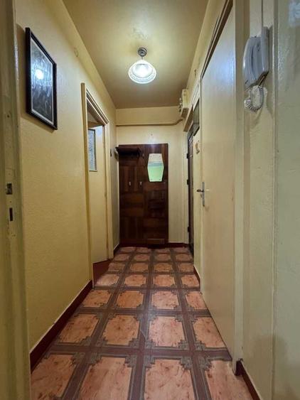 Apartament cu 2 camere semidecomandat în Calea Galați