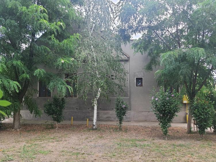 Casă cu Teren 3000 Mp în Biled