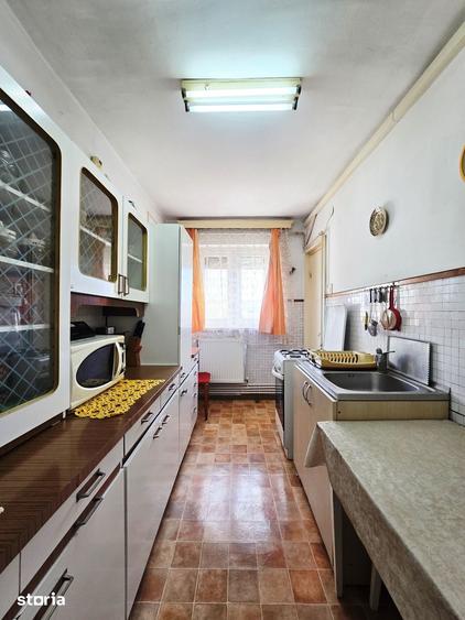 Apartament 3 camere decomandat cu centrala - Poetului - 6