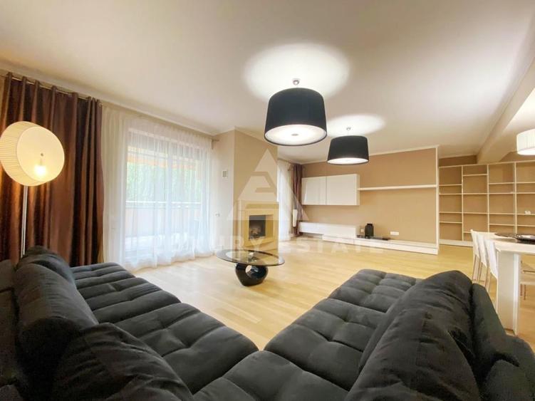 Apartament cu 4 camere decomandat în Herăstrău