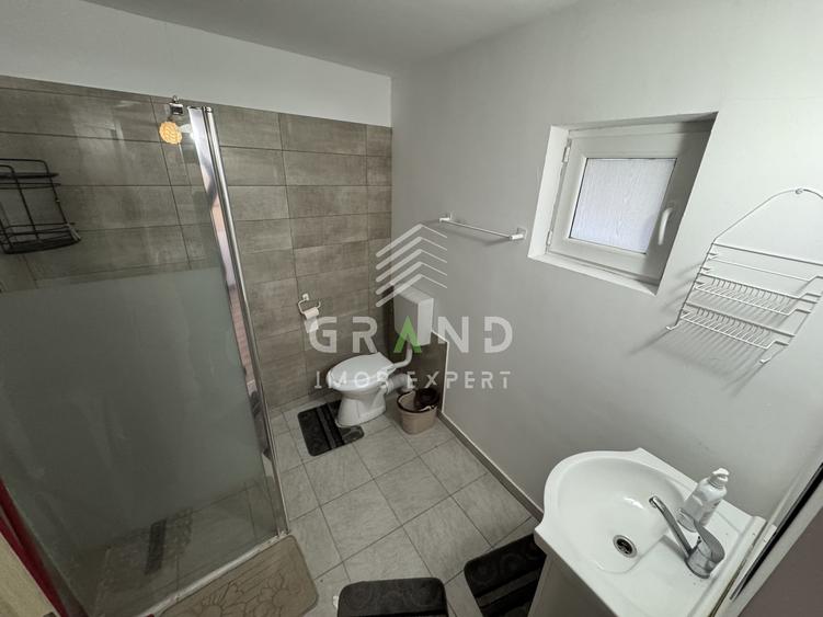Apartament cu 2 camere semidecomandat, mobilat în Central