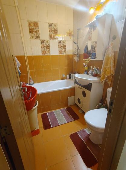 Apartament cu 2 camere semidecomandat în Exterior Vest