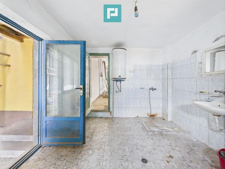 Casă individuală cu 4 camere cu Canalizare în Cenad