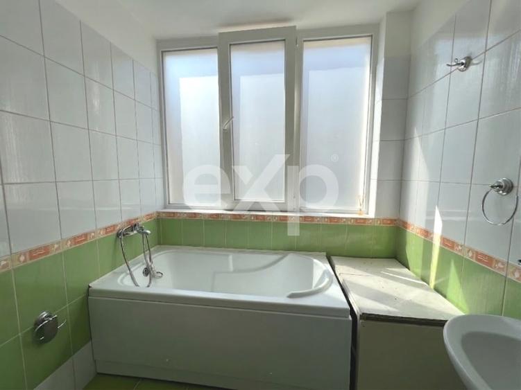 Apartament cu 2 camere semidecomandat, mobilat în Iris