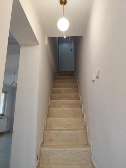 Apartament cu 2 camere decomandat în Casa de Cultură