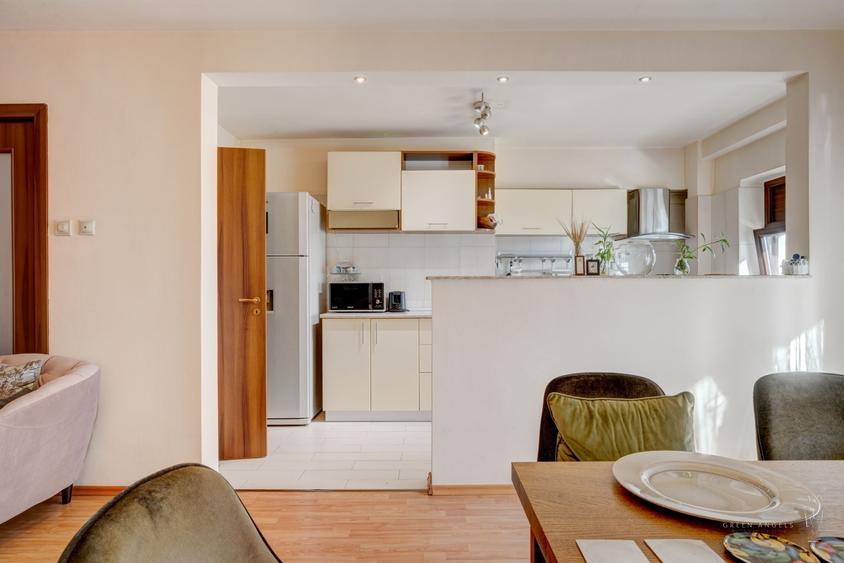 Apartament cu 4 camere decomandat în Unirii