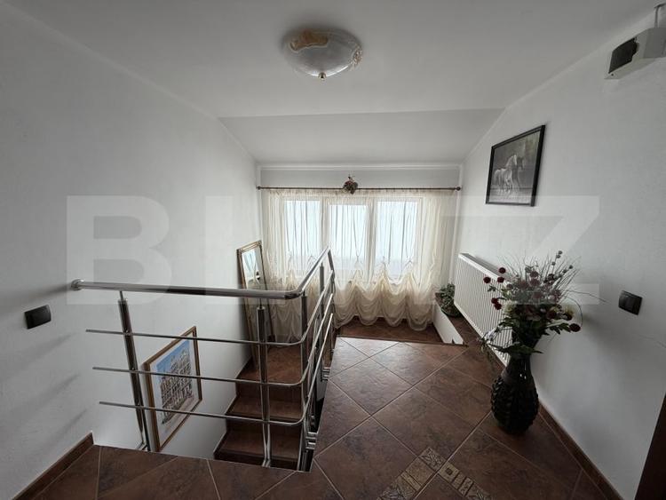 Casă individuală cu 4 camere cu Canalizare în Cârcea