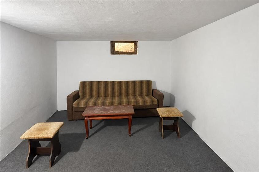 Apartament cu 3 camere decomandat în Terezian
