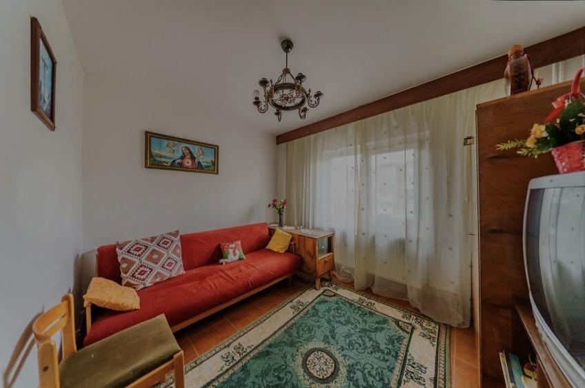 Apartament cu 2 camere semidecomandat în Micălaca