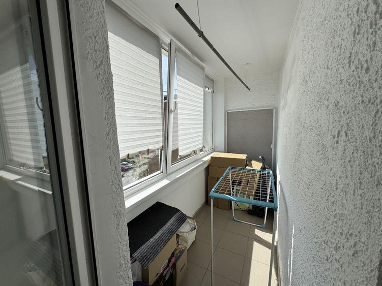 Apartament decomandat cu 3 camere in Florilor, strada Crinului - 14