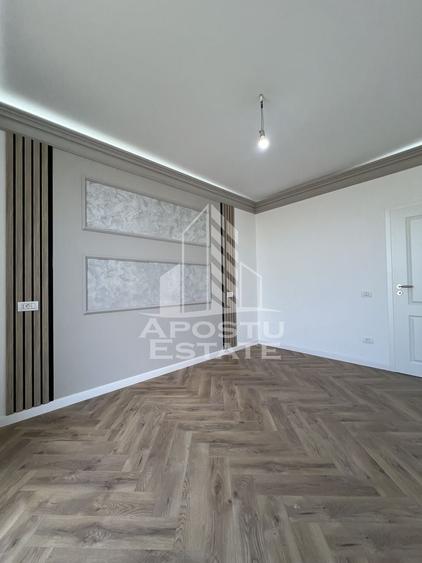 Apartament cu 3 camere decomandat în Torontalului