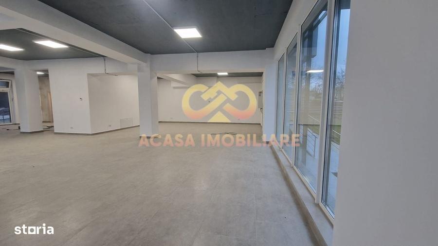 Spațiu comercial, de 277 mp, în Miroslava