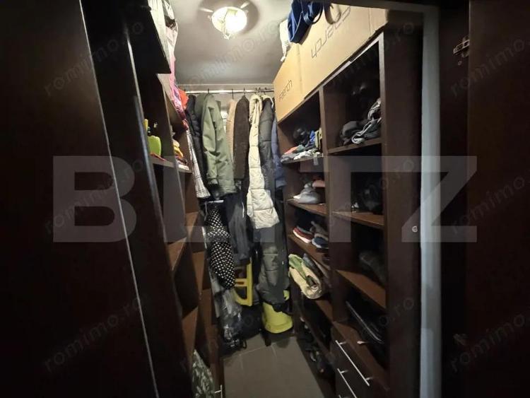 Apartament cu 3 camere decomandat în Ampoi 3