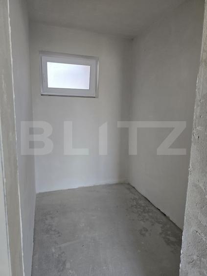 Apartament cu 3 camere semidecomandat în Apahida