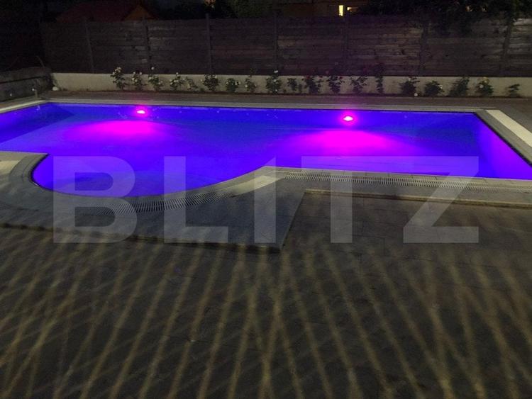 Casă individuală cu 4 camere cu Piscina în Borhanci