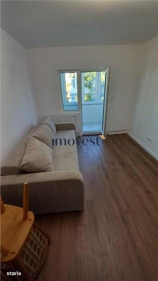Apartament cu 3 camere în Micro 16