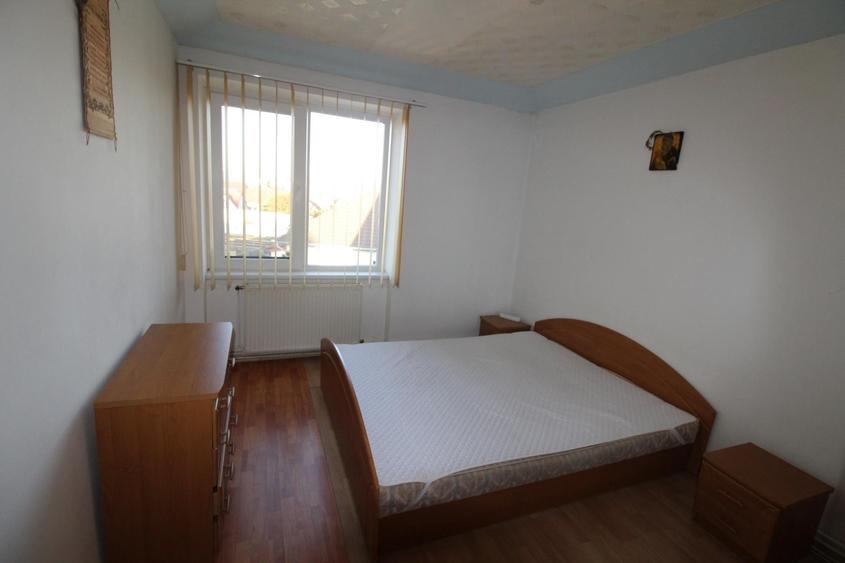 INCHIRIEZ apartament 3 camere ,aer conditionat, zona Terezian - 4