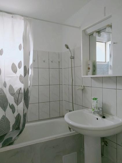 Apartament cu 3 camere decomandat în Sălăjan