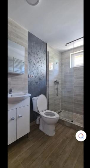 Casă individuală cu 3 camere cu Teren 100 Mp în Piața Centrală