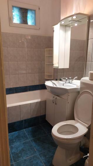 Apartament cu 2 camere semidecomandat în 1 Mai