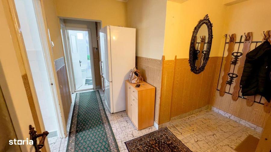 Apartament cu 2 camere în Micro 20