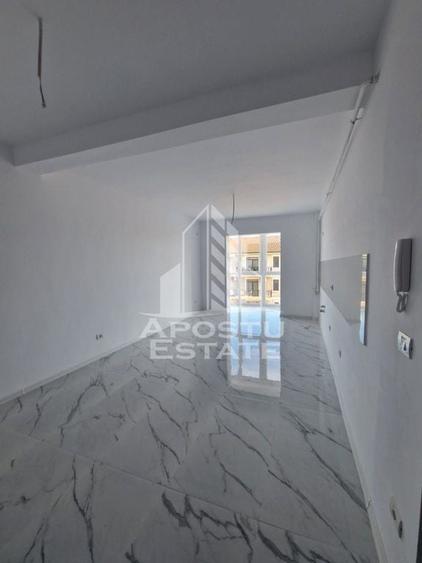 Apartament cu 2 camere, nemobilat, zona Giroc, Loc de par... - 7