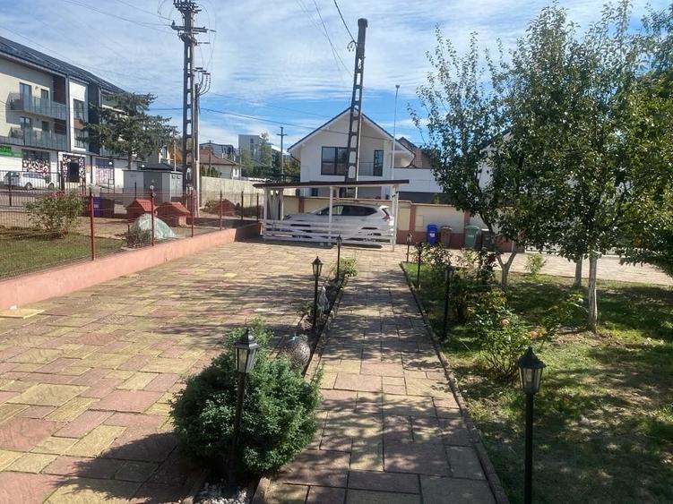 Casă cu Teren 800 Mp în Tăuții-Măgherăuș
