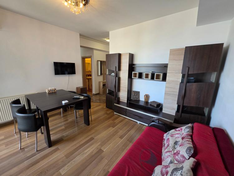 Apartament cu 3 camere decomandat în Obor