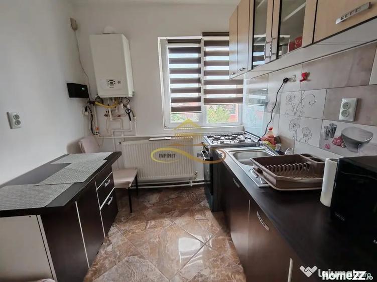 Apartament cu 2 camere decomandat în 9 Mai