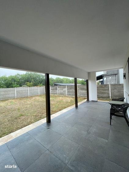 Casă cu 4 camere în Ghiroda
