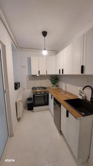 Apartament cu 2 camere semidecomandat, mobilat în Grivița