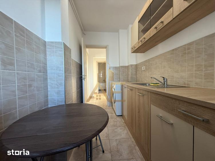 Apartament cu 2 camere decomandat în Republicii