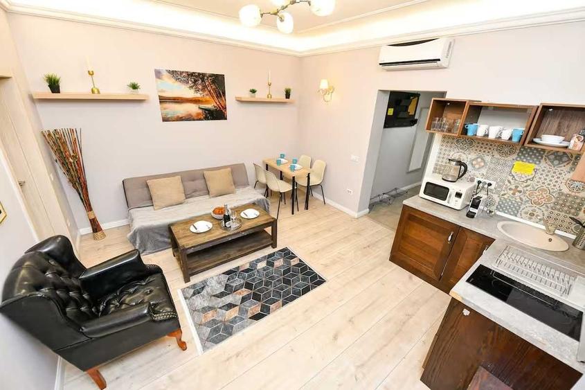 Apartament cu 3 camere decomandat în Cișmigiu