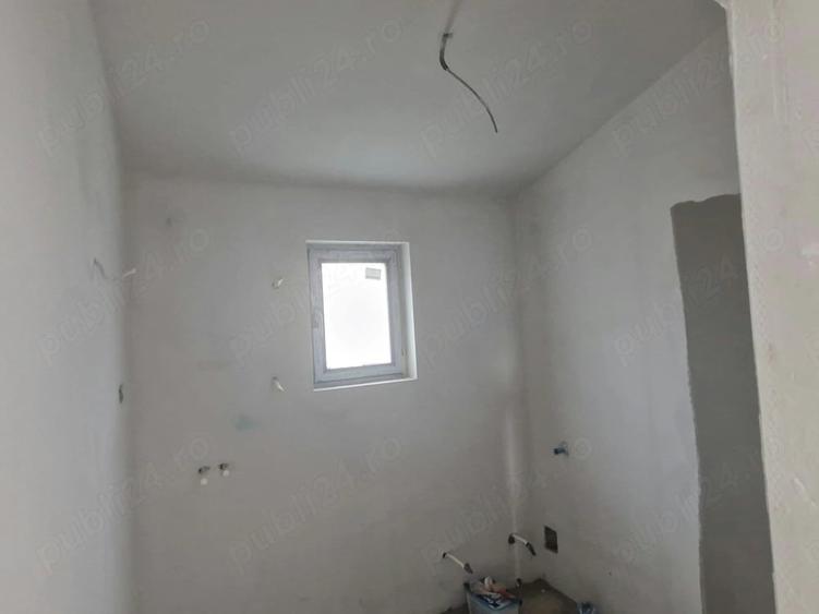 Casă cu Teren 660 Mp în Central