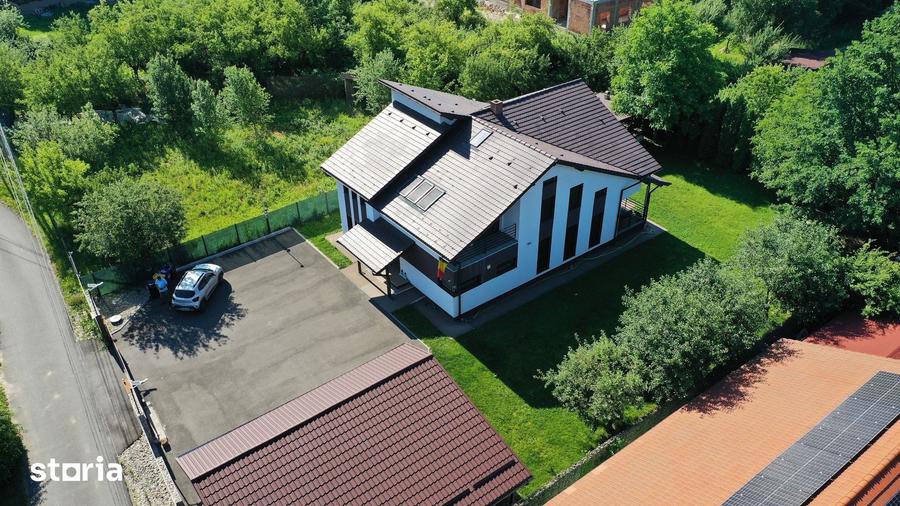 Casă cu 5 camere cu Teren 1050 Mp în Orașul Vechi