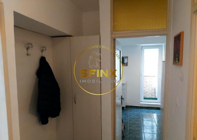 Garsonieră decomandată în Splaiul Unirii