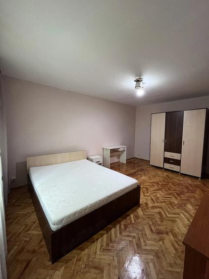 Garsonieră decomandată în Moara de foc