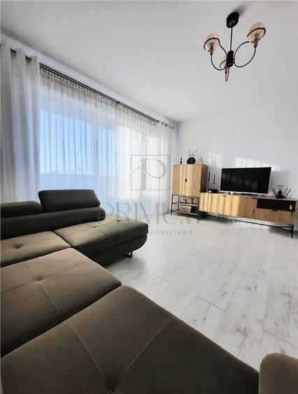 Apartament cu 2 camere semidecomandat, mobilat în Aradului