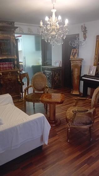 Apartament cu 4 camere decomandat în Central