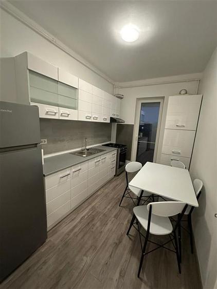 Apartament cu 2 camere decomandat în Exterior Sud