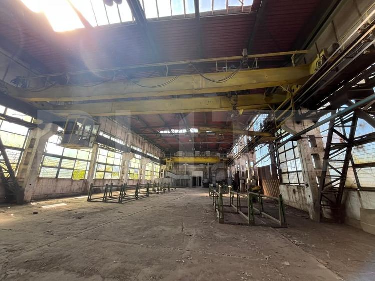Spațiu industrial, de 1,000 mp, în Centură