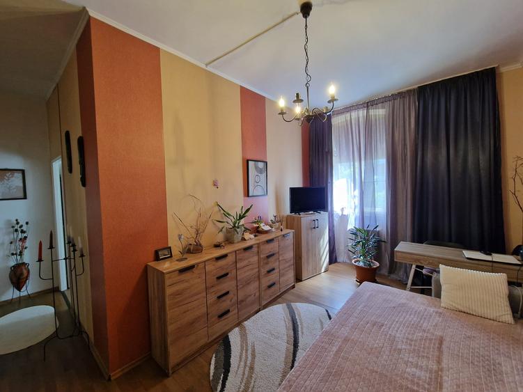 Apartament cu 2 camere decomandat în Central