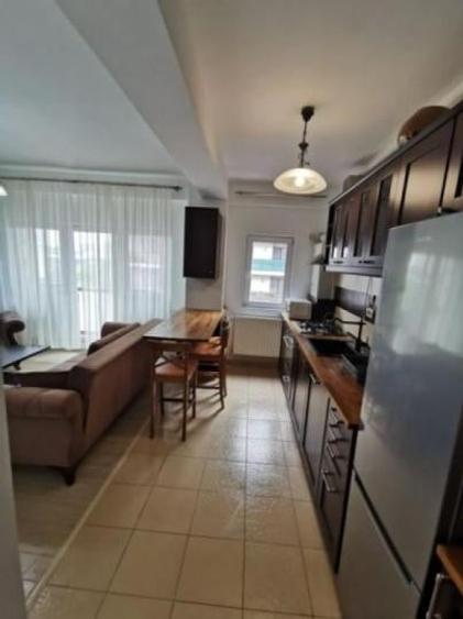 Apartament cu 2 camere în Păcii