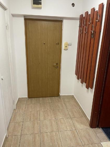Apartament cu 2 camere semidecomandat, mobilat în Lujerului