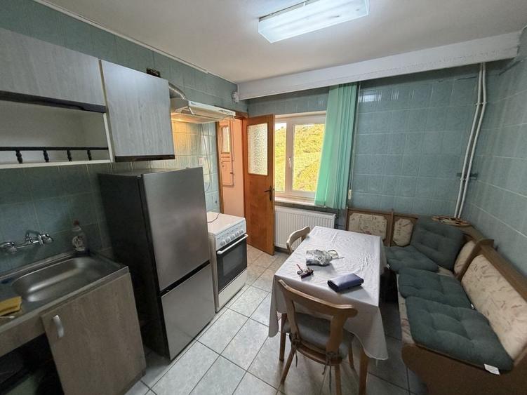 Apartament cu 2 camere semidecomandat în Mihai Eminescu