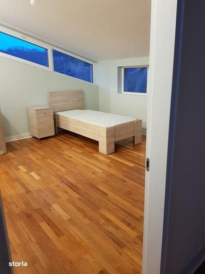 Spațiu comercial, de 450 mp, în Tăuți
