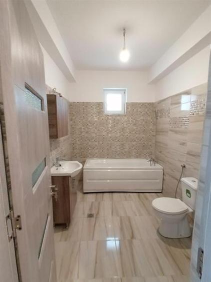 Duplex cu 4 camere cu Canalizare în Alexandriei
